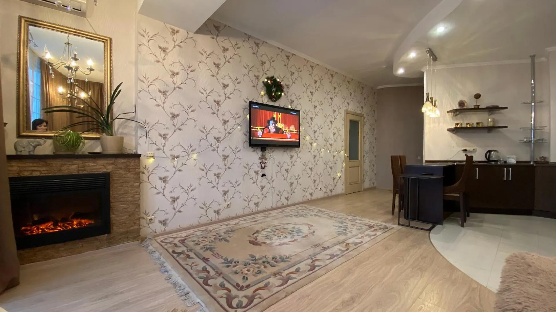 Apartment Просторная 2-Комнатная Квартира С Прекрасным Видом На Горы И Речку Almaty